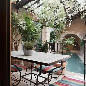 Bed & Breakfast Un Mas En, Marseille